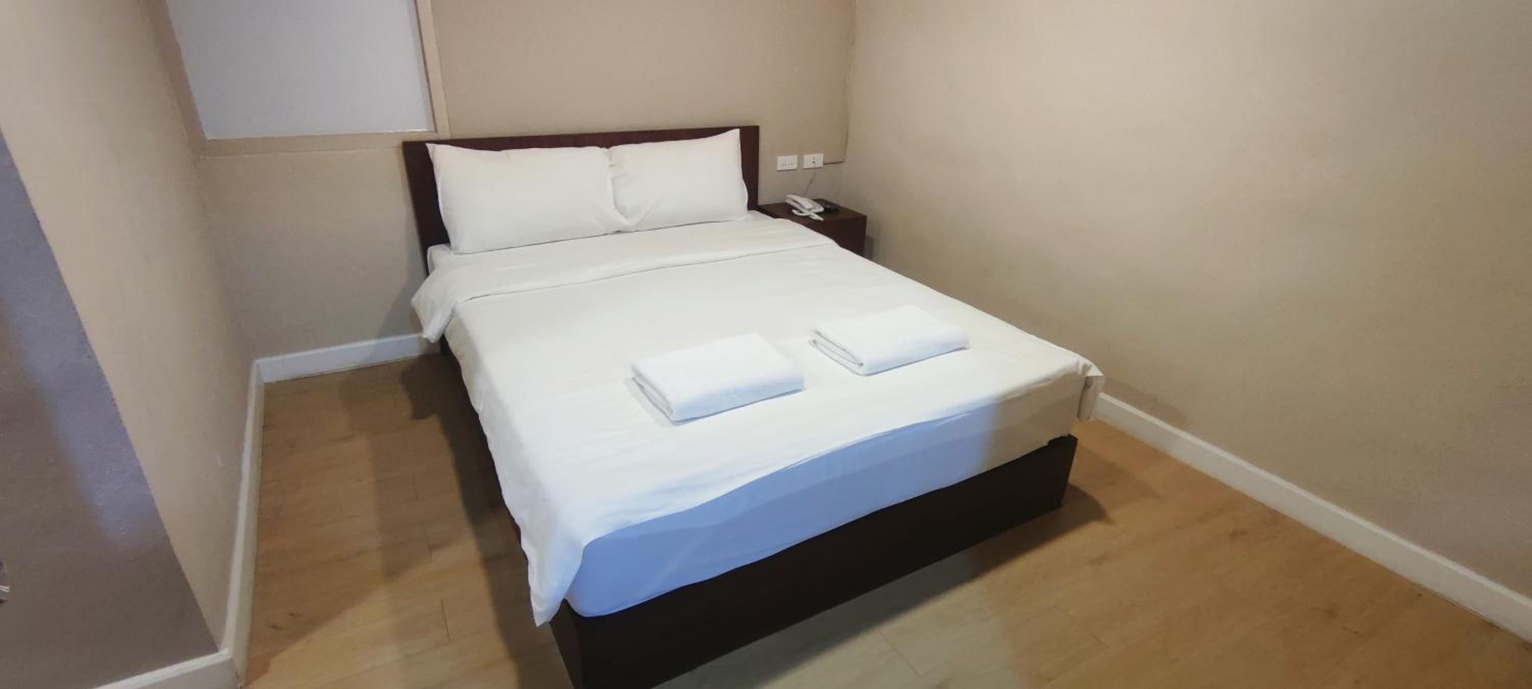 The Sea Bangsaen Hotel 31/48