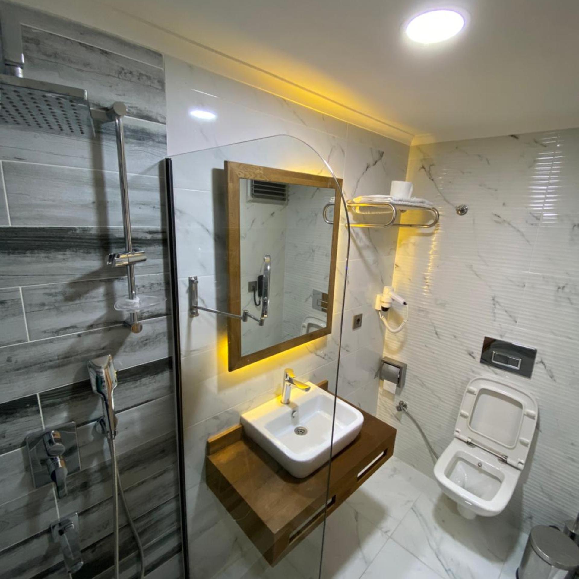 Dedehan Hotel 47/50