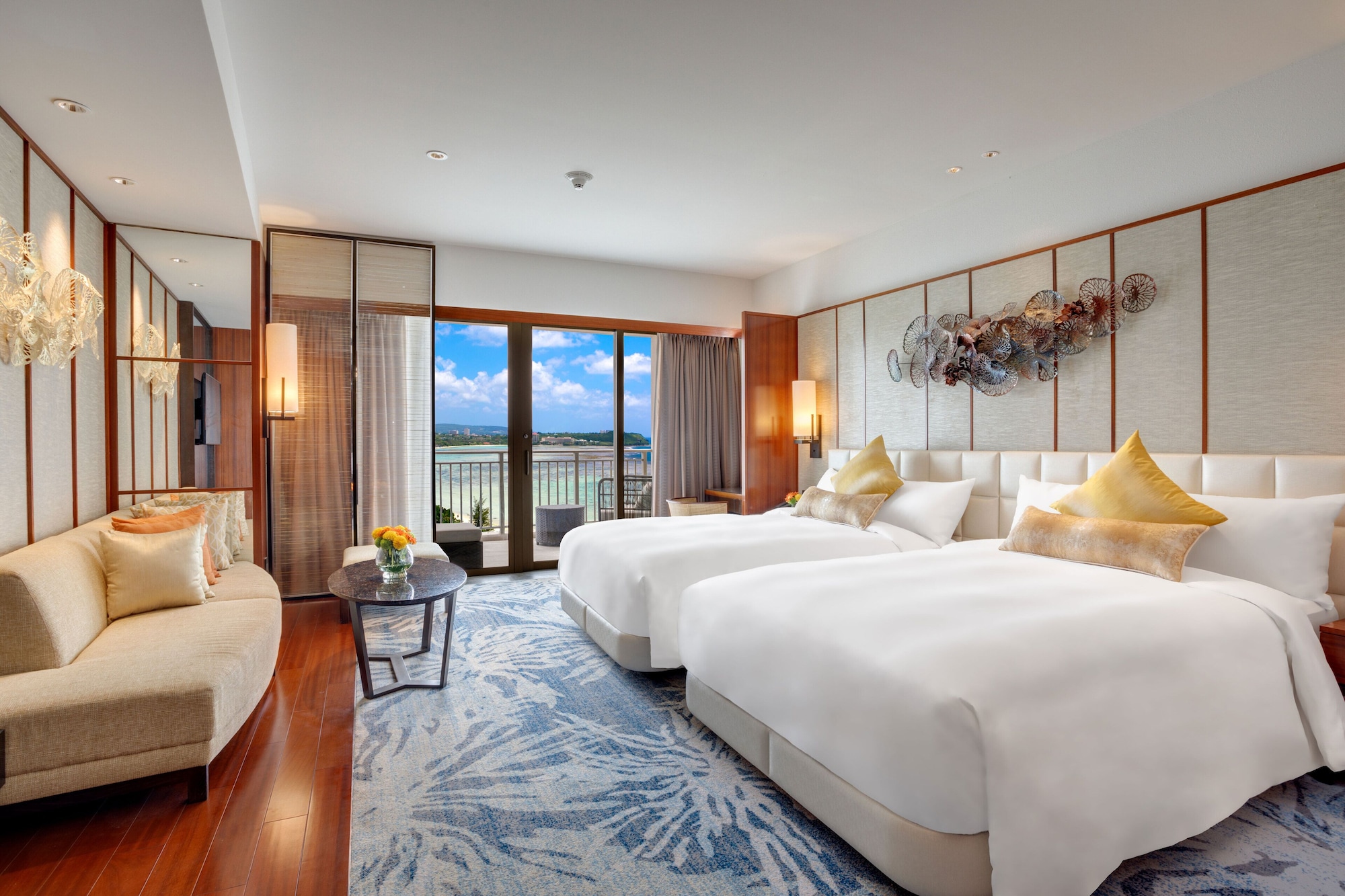 CLUB, CAMELLIA, CLUB LOUNGE ACCESS