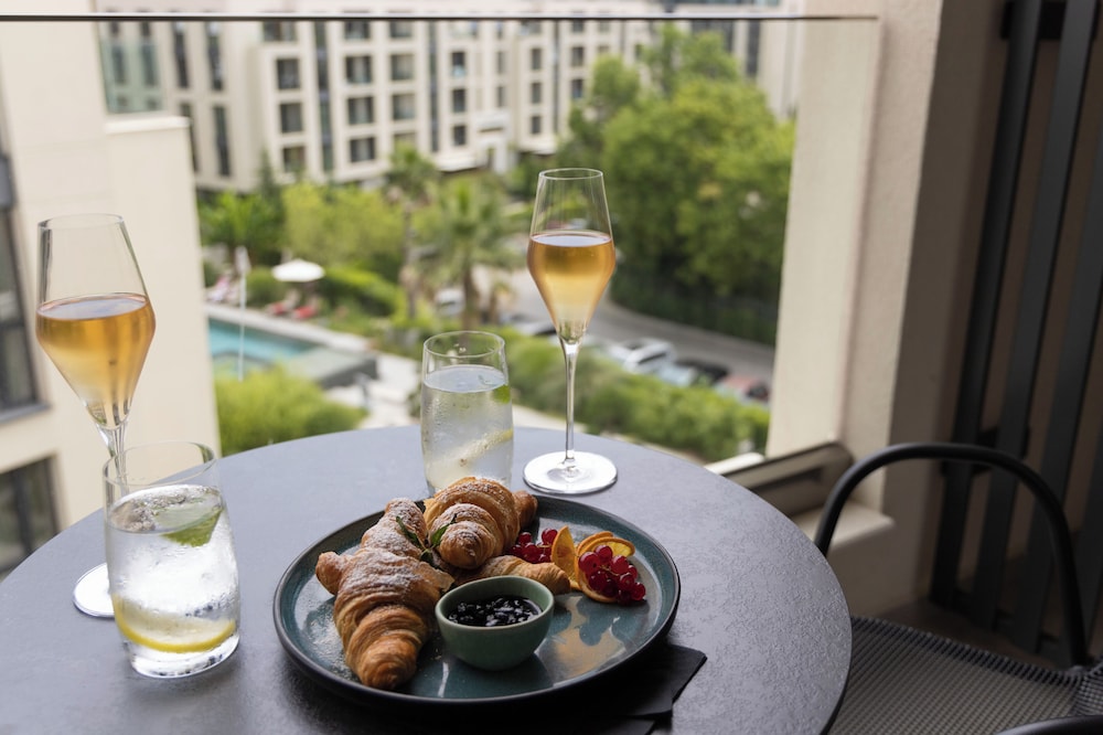 Azur Premium Resort 60/75