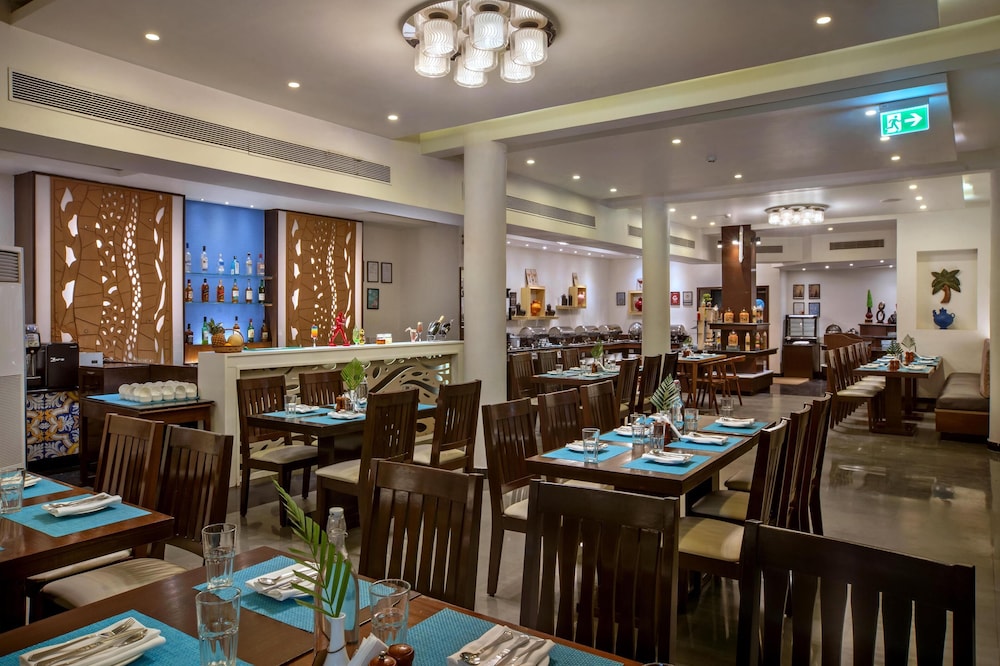 Radisson Goa Candolim Hotel 61/84