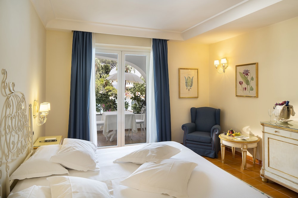 SUPERIOR, DOUBLE OR TWIN BED, GARDEN VIEW