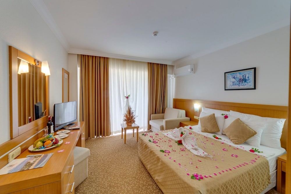 The Holiday Resort 17/54