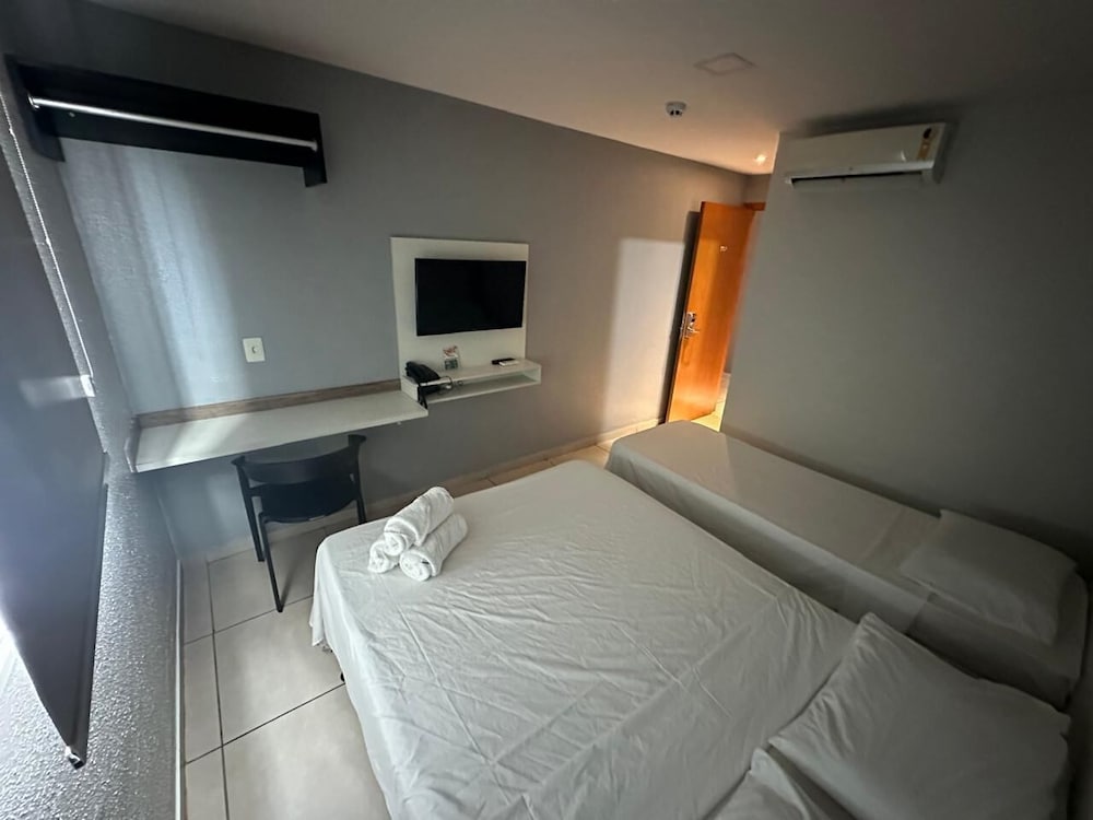 Rota 232 Hotel 4/25