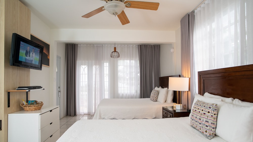 Room, 2 Double Beds, Terrace