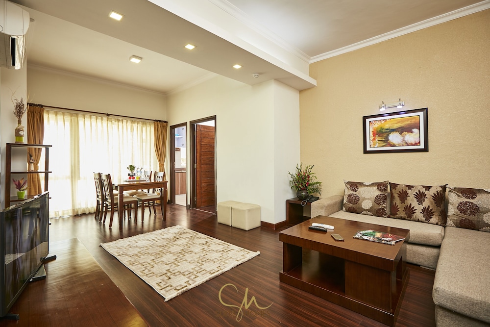 Suite Homes 34/50