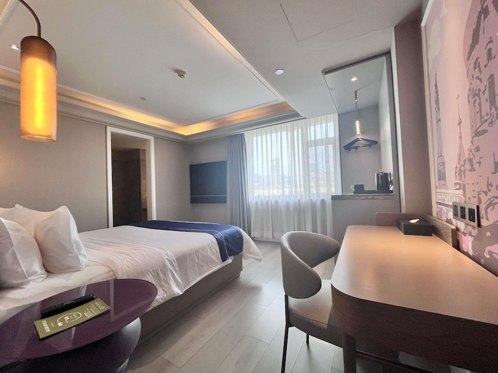 Mercure Harbin Hexing Road 23/48