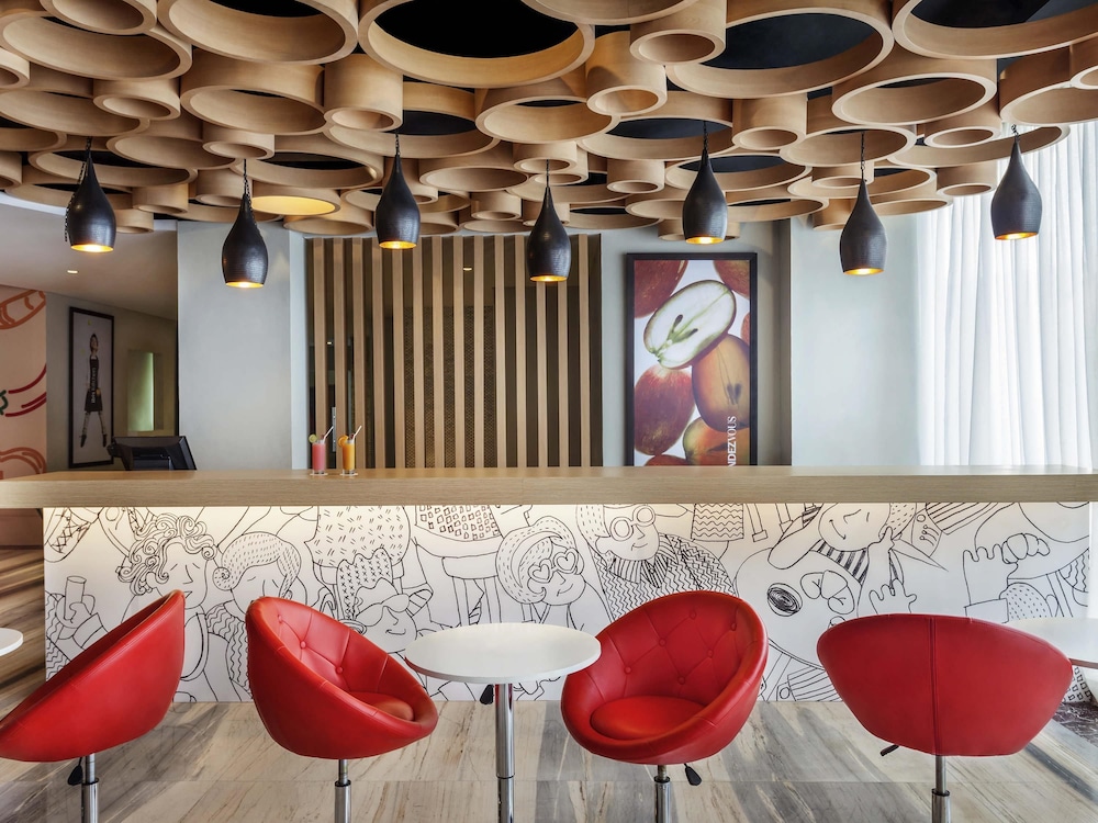 IBIS YOGYAKARTA ADI SUCIPTO 11/54