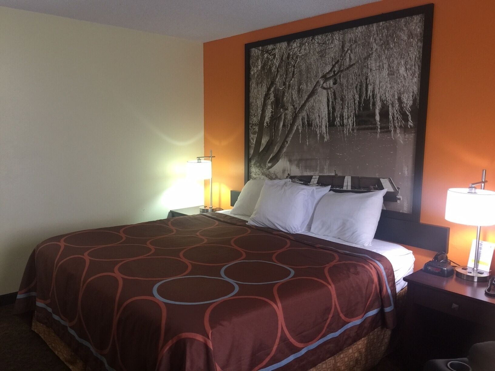 غرفة قياسية بسرير كينج، Super 8 By Wyndham Emporia 8/10