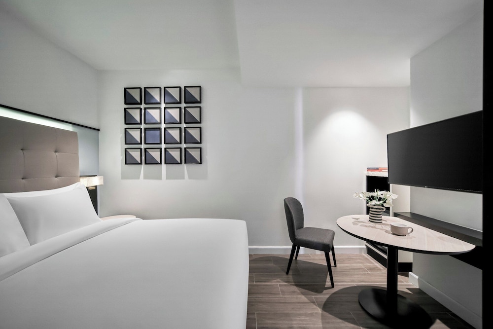 M Village Hotel Ton That Dam, a brand of Modern Village Lifestyle 24/49