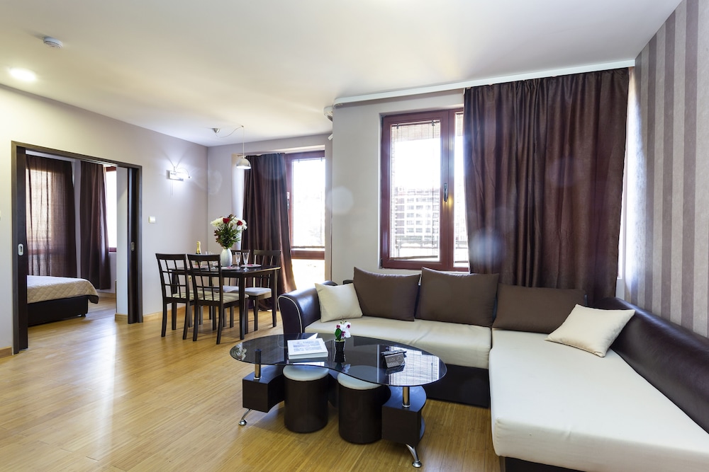 Cityhome Aparthotel 34/54