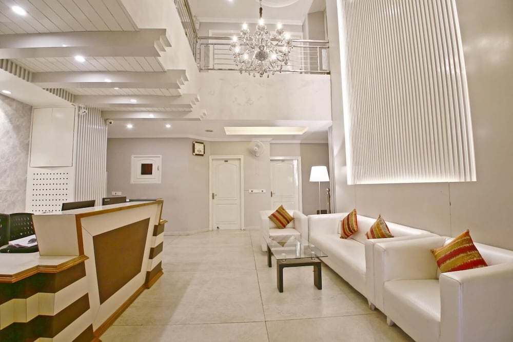 Hotel Diamond Plaza 37/43