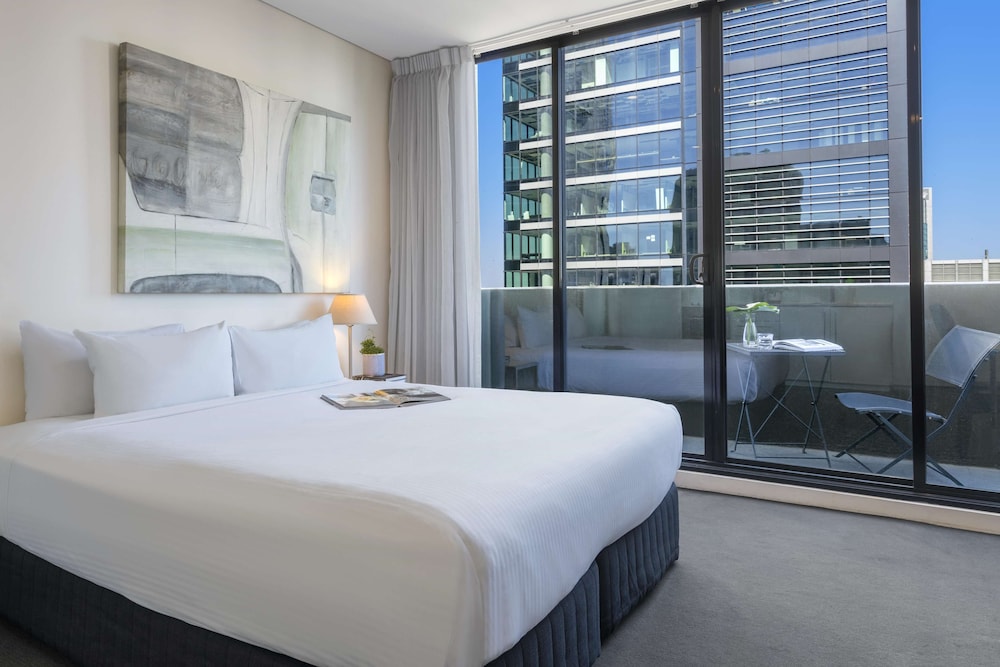 Oaks Melbourne on Collins Suites، ملبورن 22/50