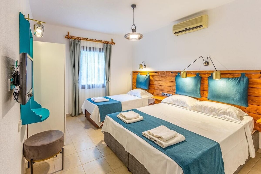 Avlu Otel Palamutbuku 4/19