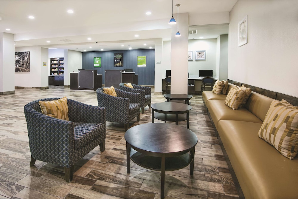 La Quinta Inn and Suites by Wyndham Karnes City - Kenedy 38/58