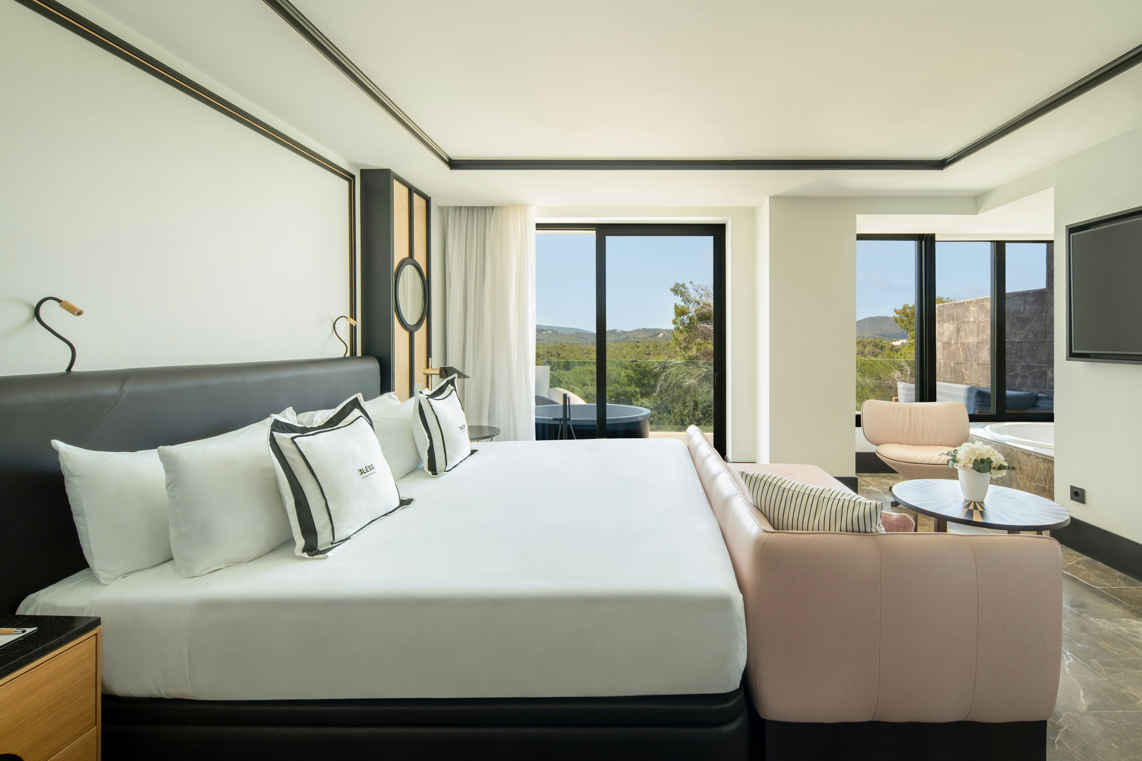 Bless Hotel Ibiza 24/79