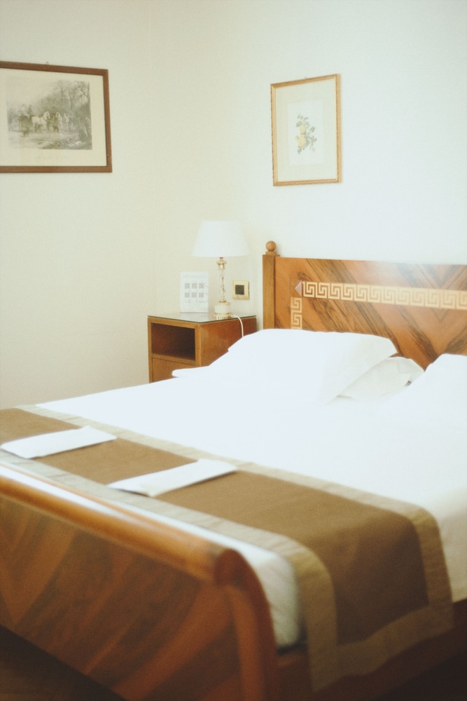 SUPERIOR, SINGLE, DOUBLE BED