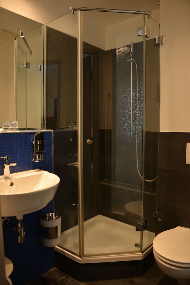 Hotel Belle Blue 54/62