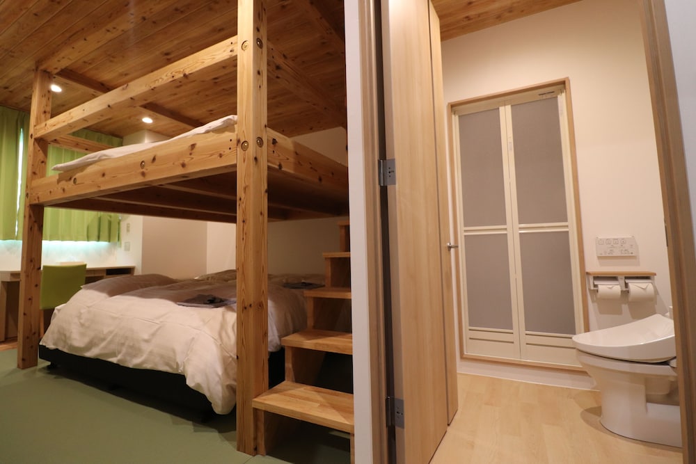 Hiroshima Peace Hotel Hostel 50/50