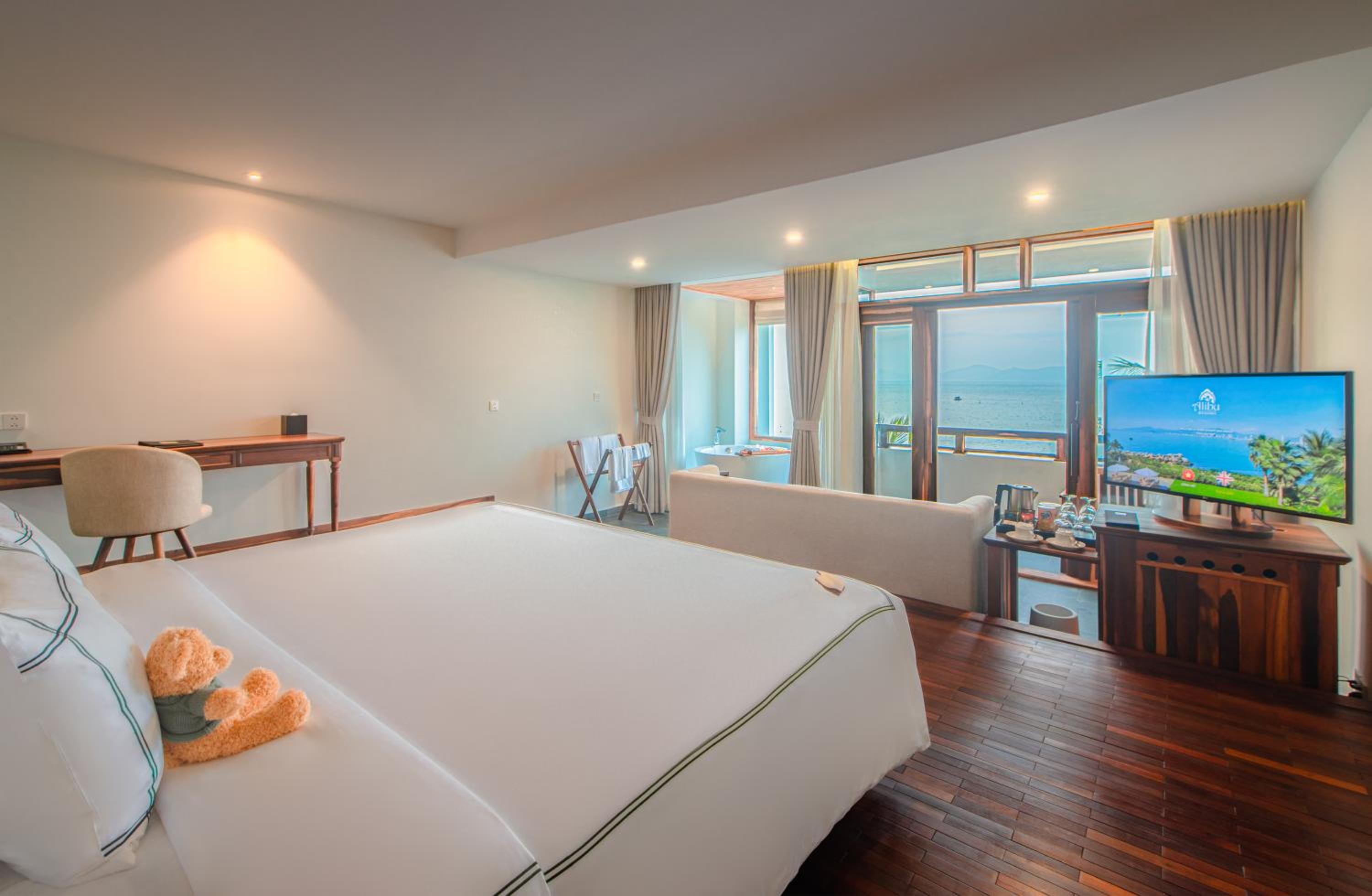 Executive Ocean Suite King