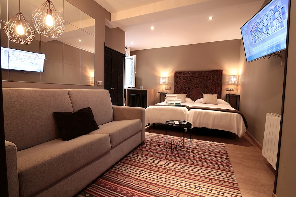 ABRACADABRA SUITES 29/54