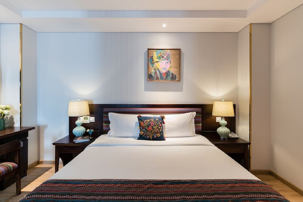 Au Lac Center Hotel 16/50