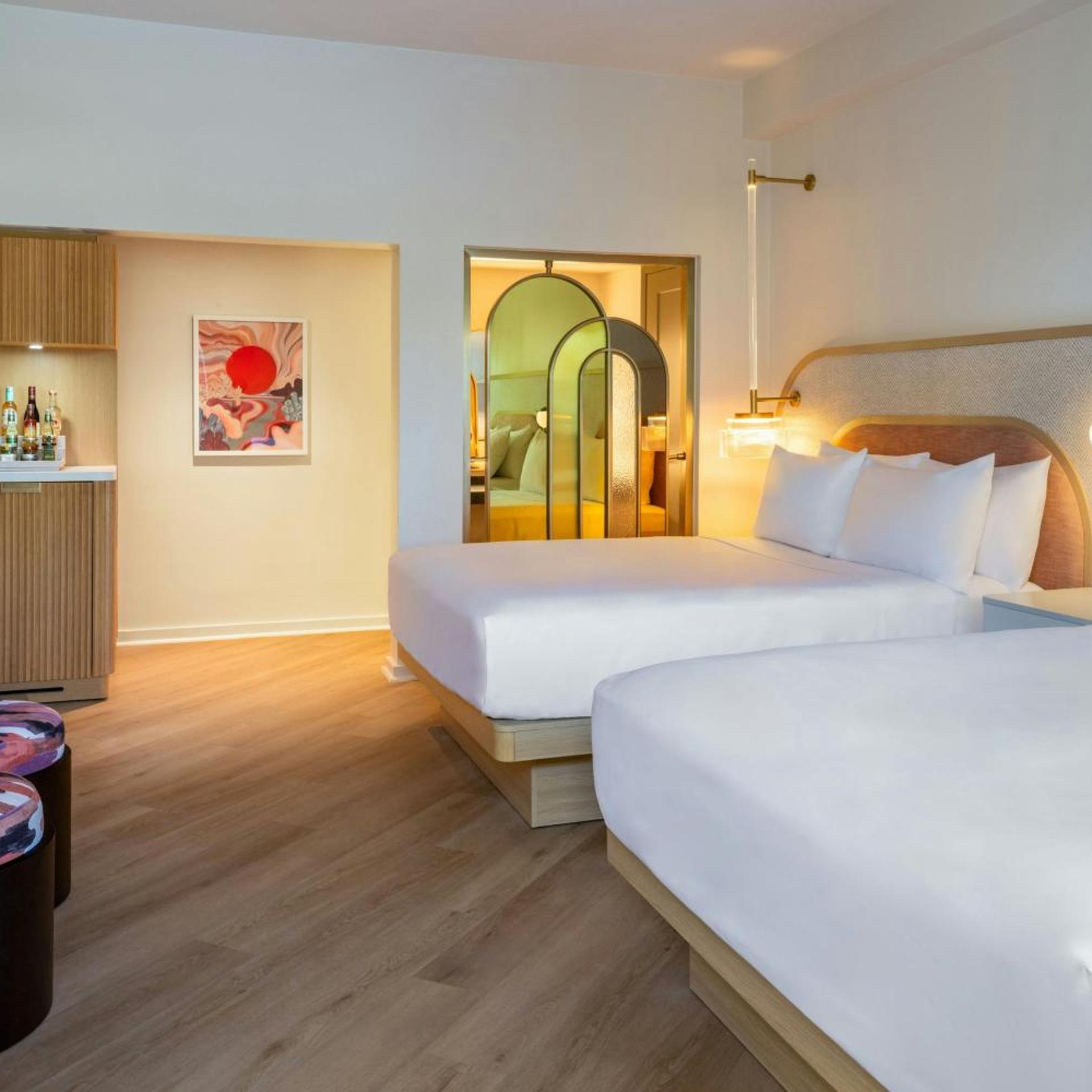 Lanai, 2 Queen Beds, Pool View