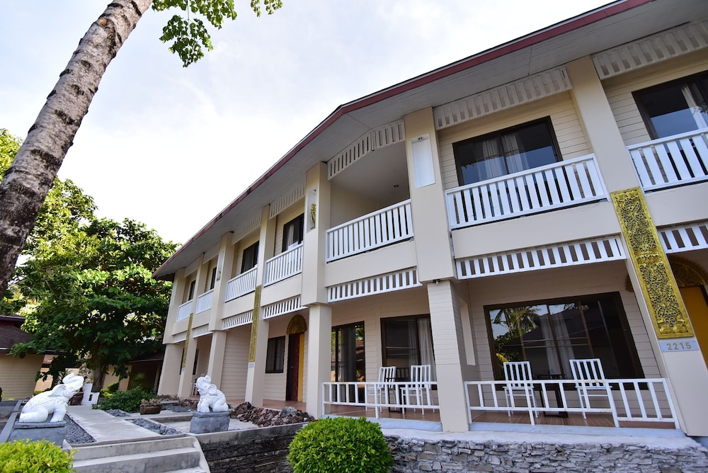 Koh Hai Fantasy Resort and Spa in KOH LANTA