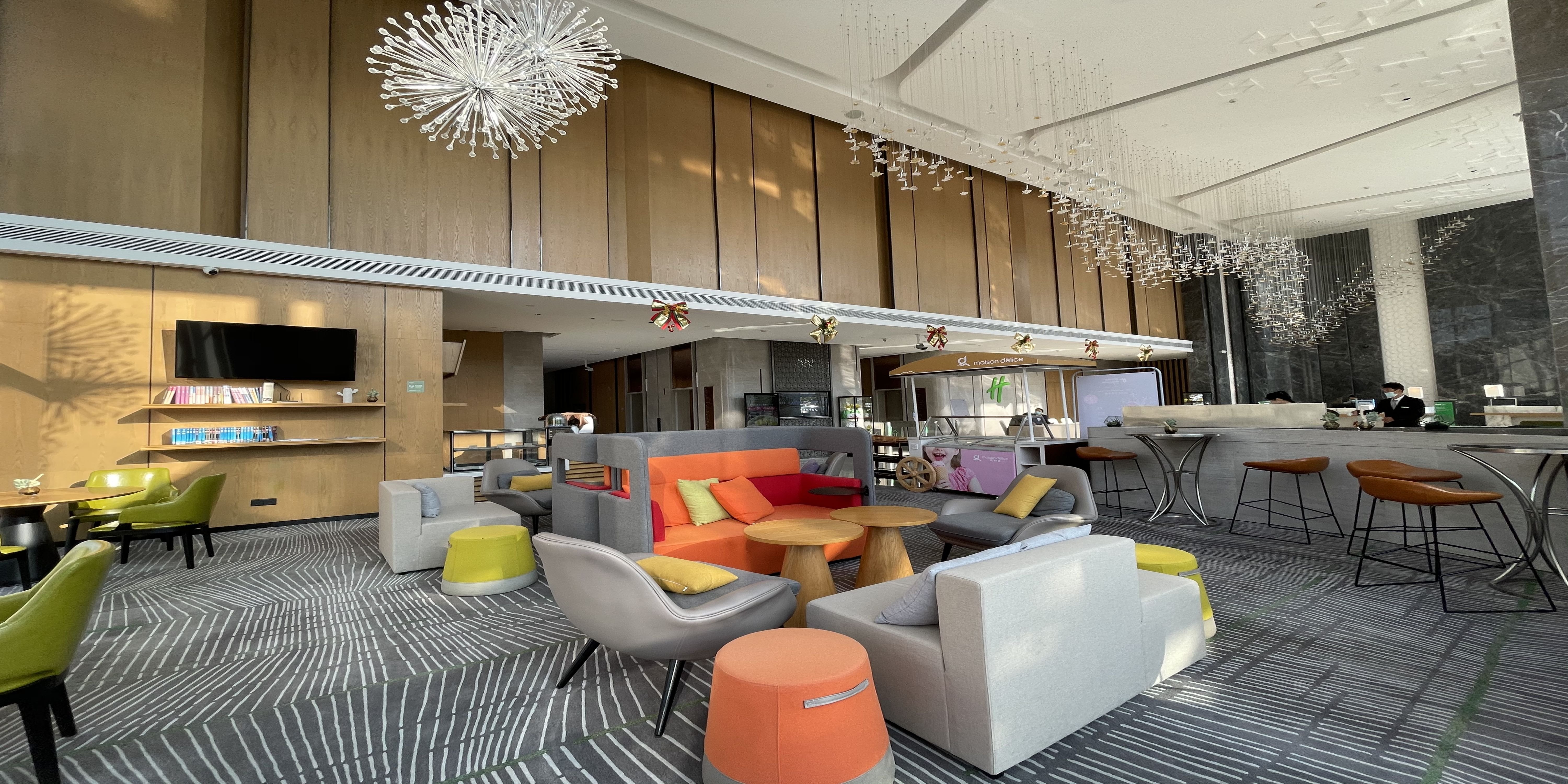 Holiday Inn Guangzhou South Lake 38/50