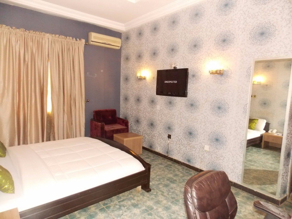 Thornberry Savannah Suite Hotel 13/32