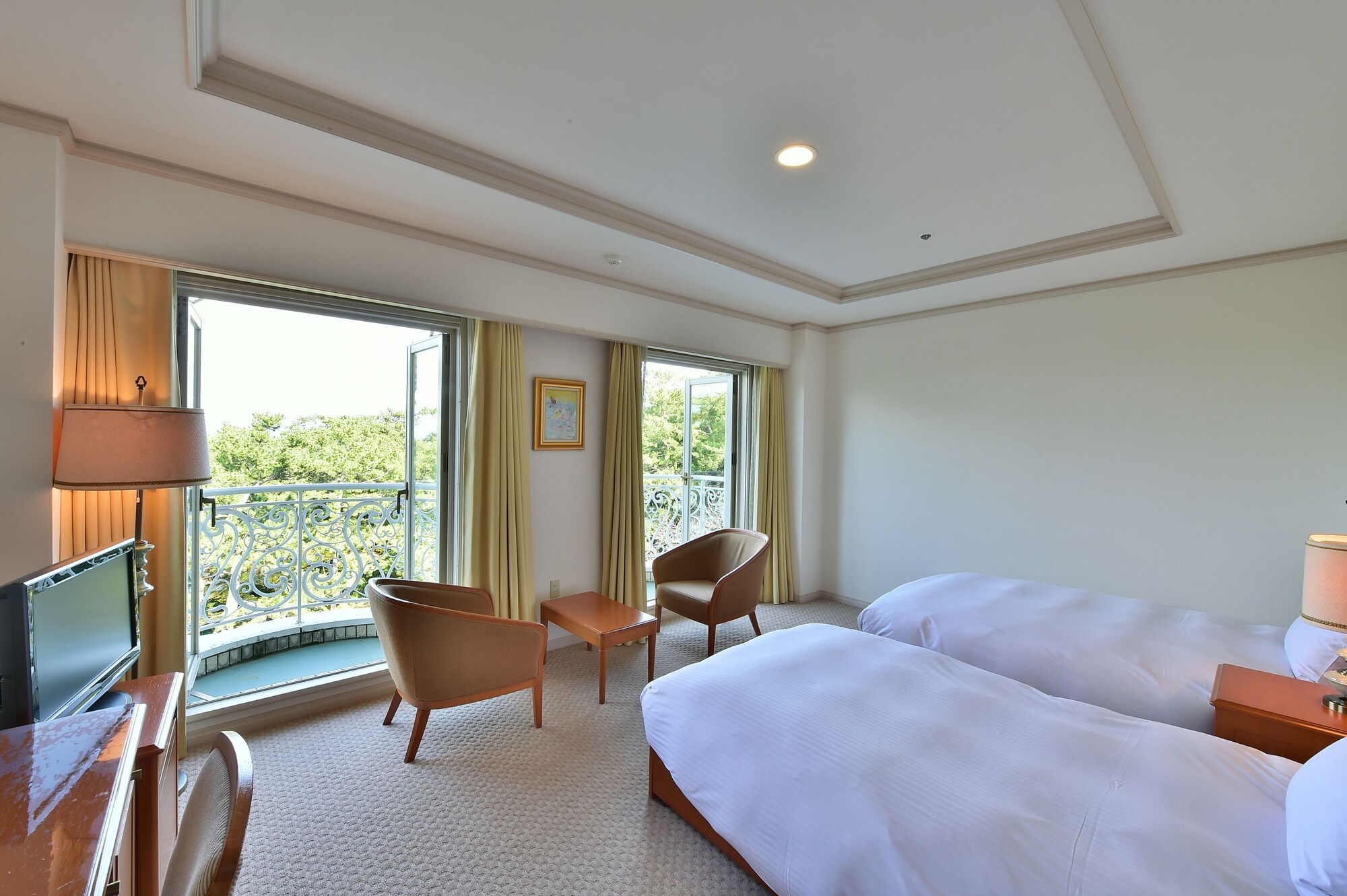 ROOM, TWIN BEDS, MOUNTAIN VIEW