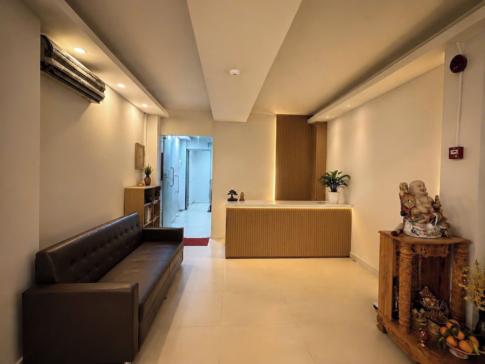 Meraki Hotel 5/68