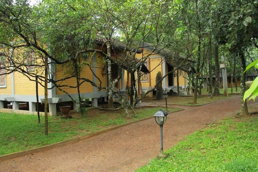 Lake Serenity Boutique Hotel 35/45