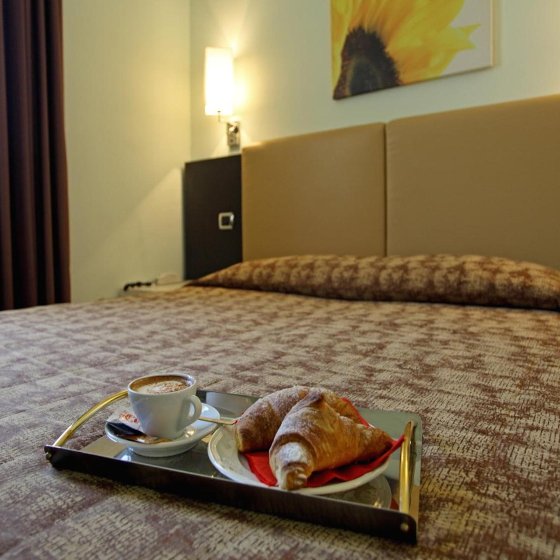 Euro Hotel 33/50