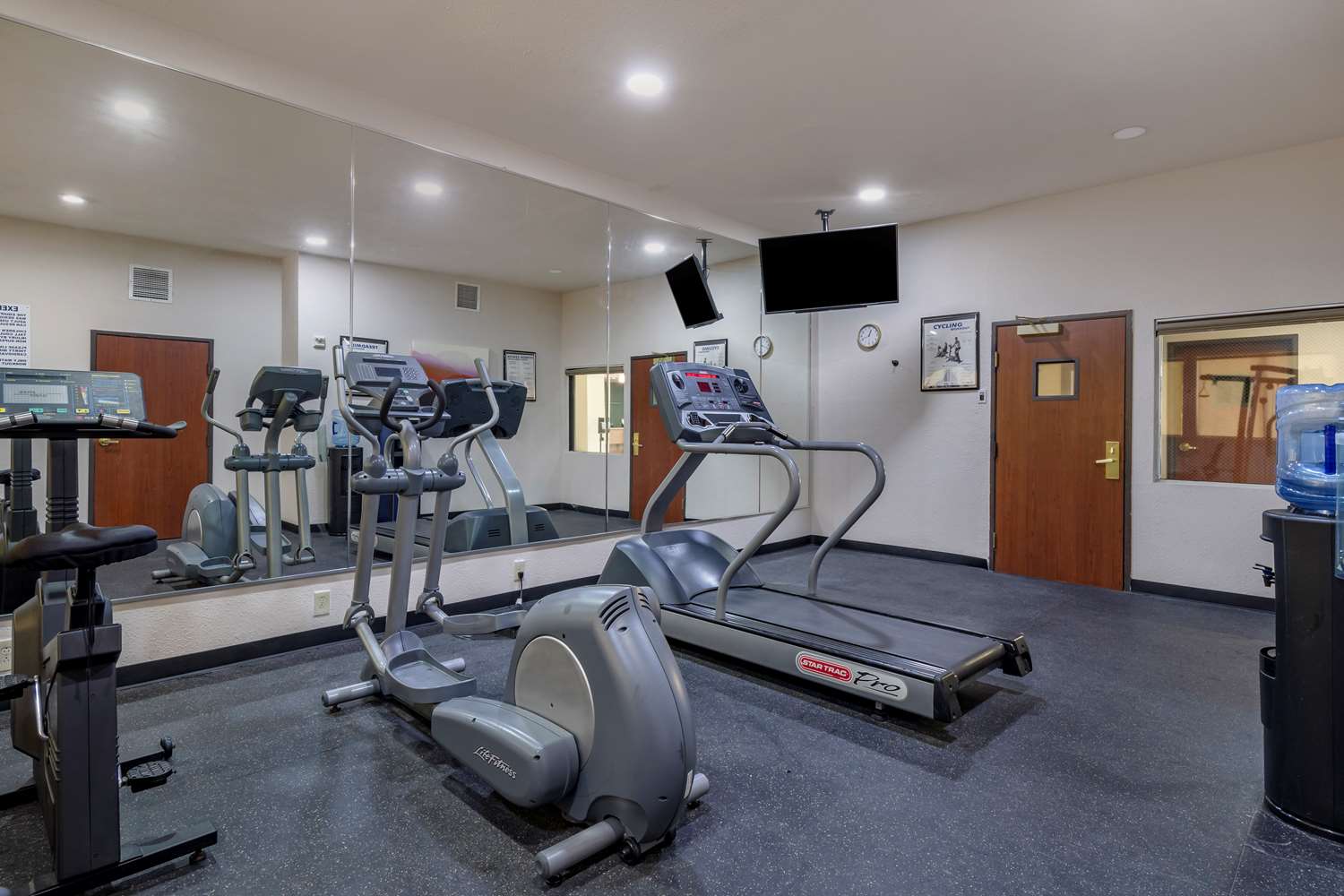 Best Western Plus Mckinney Inn & Suites 27/37