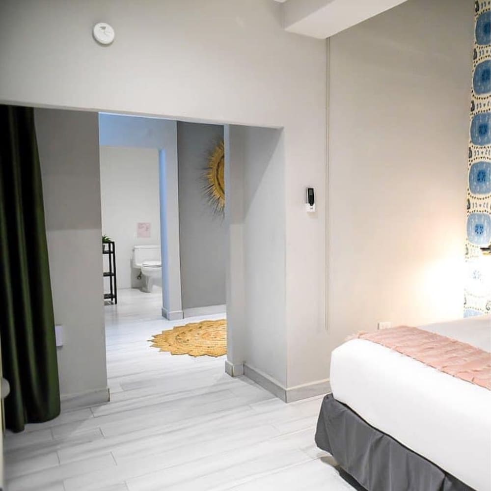 Tropica Beach Hotel 11/50