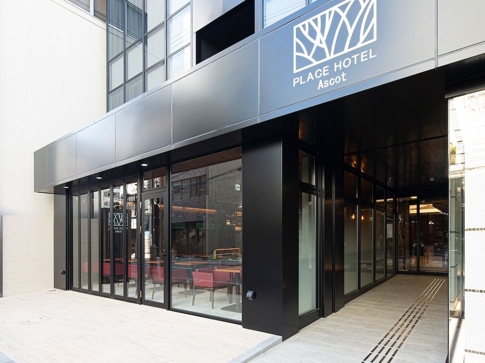 PLACE Hotel Ascot 2/61