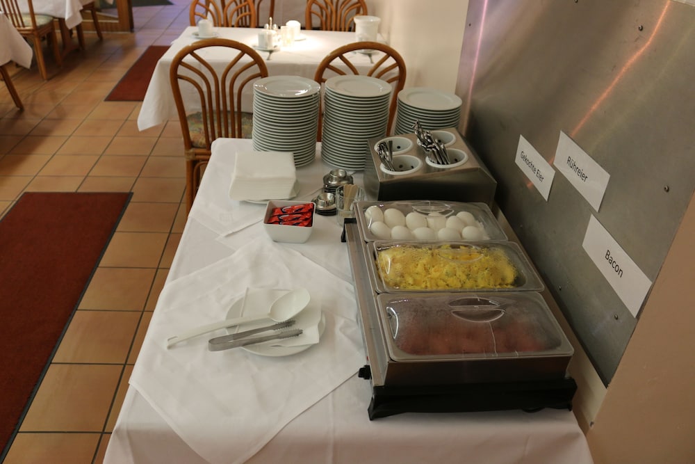 Elbbrucken Hotel 29/50