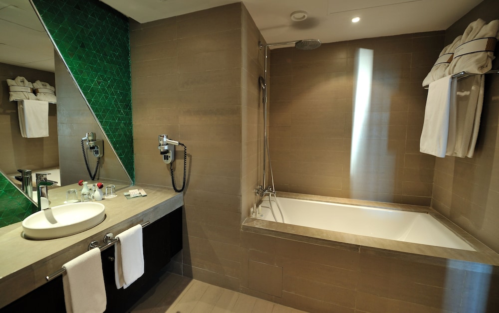 Mercure Rif Nador Hotel 79/80