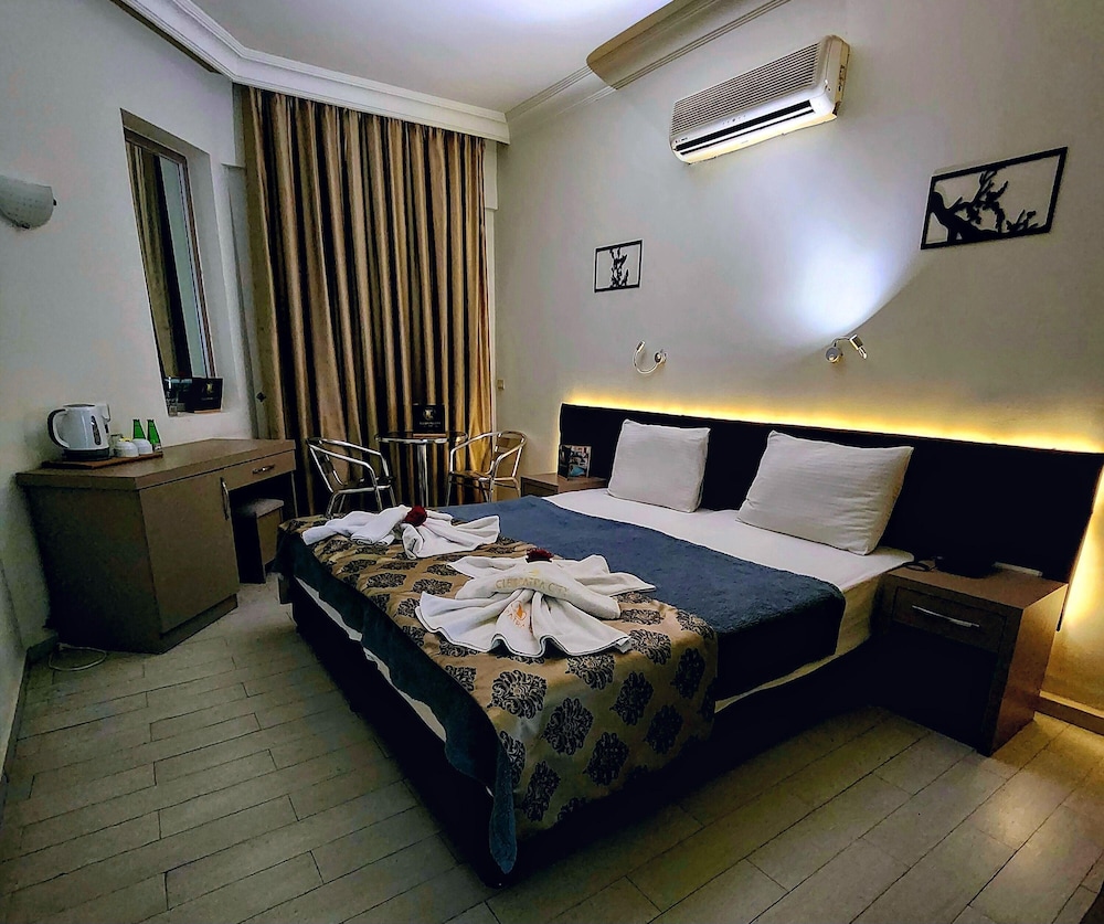 Cleopatra City Hotel 12/49