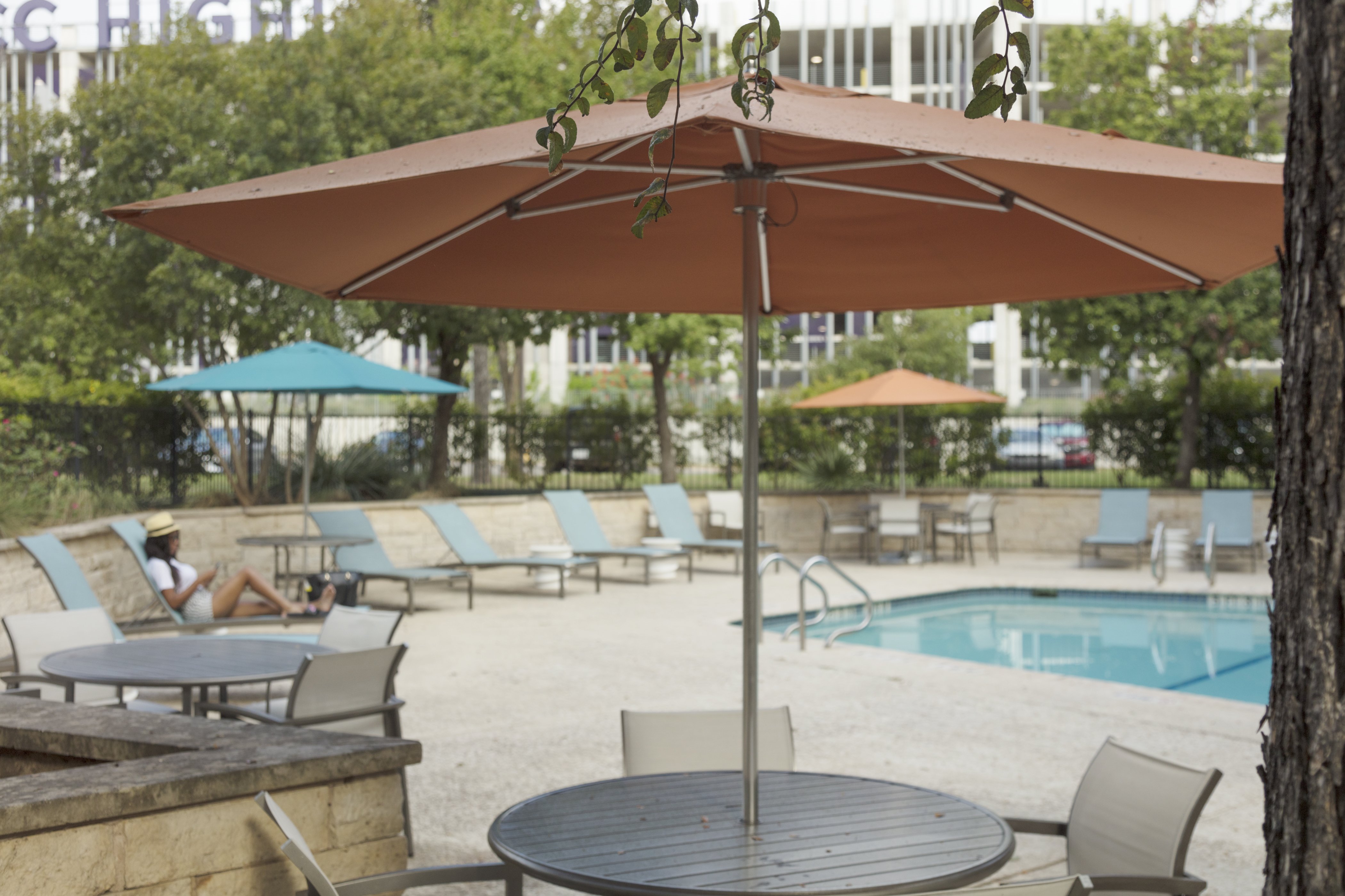 HOLIDAY INN AUSTIN MIDTOWN 77/78