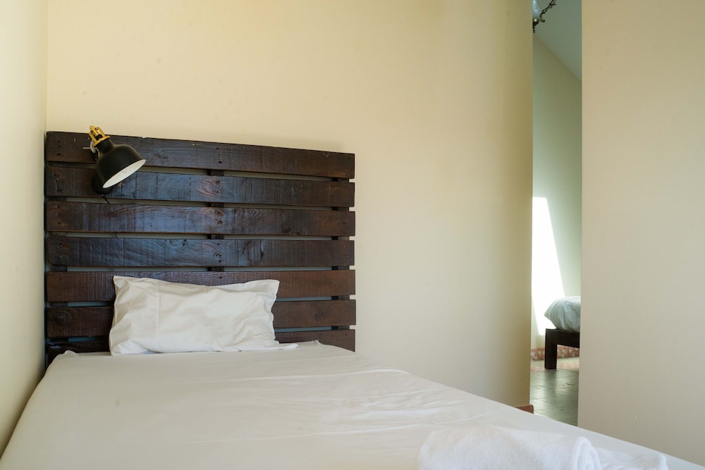 Sant Jordi Hostels Lisbon 43/72