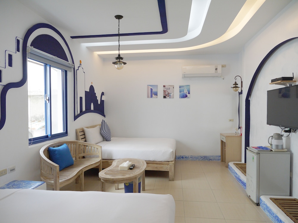 Sin Sin Hotel I 36/50