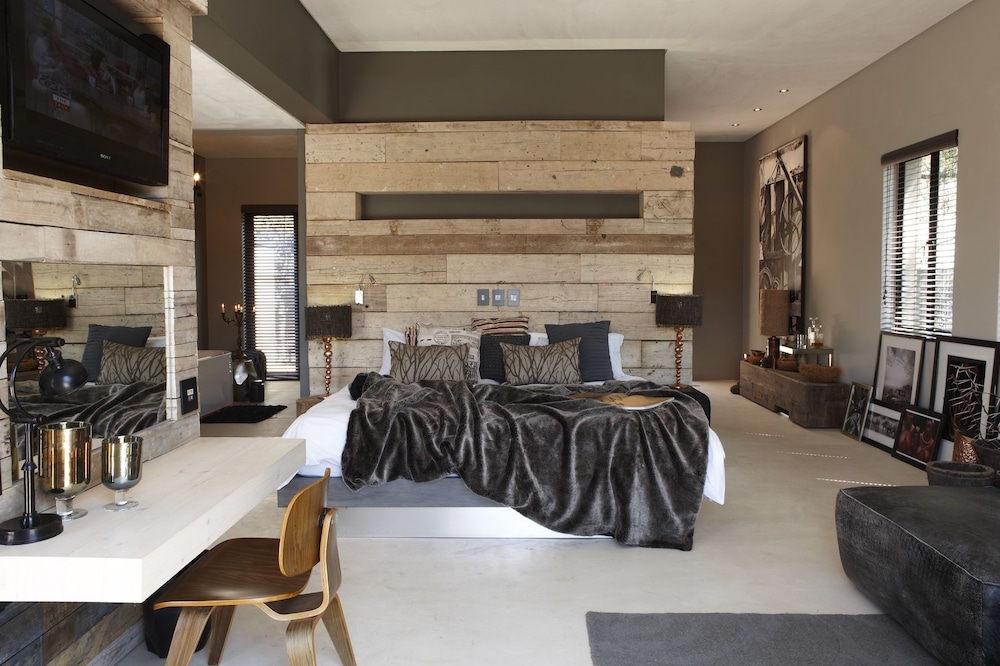 The Olive Exclusive All-Suite Hotel 17/30
