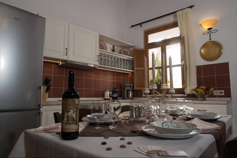 Villa Amalia 50/58