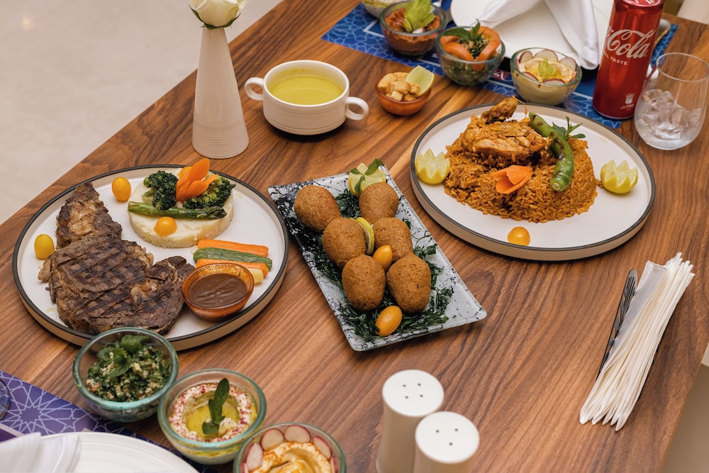 فندق سويس انترناشيونال الطائف(Swiss International Taif Hotel) 48/54