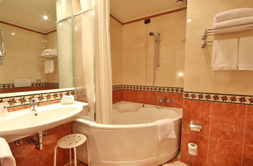 Best Western City Hotel 12/60