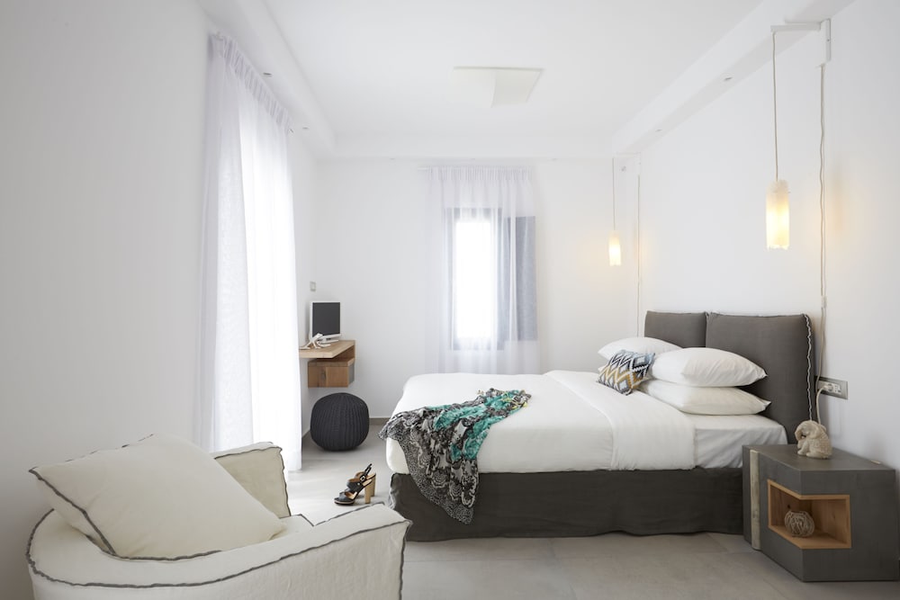Amor Hideaway Villas by Mr and Mrs White 8/46