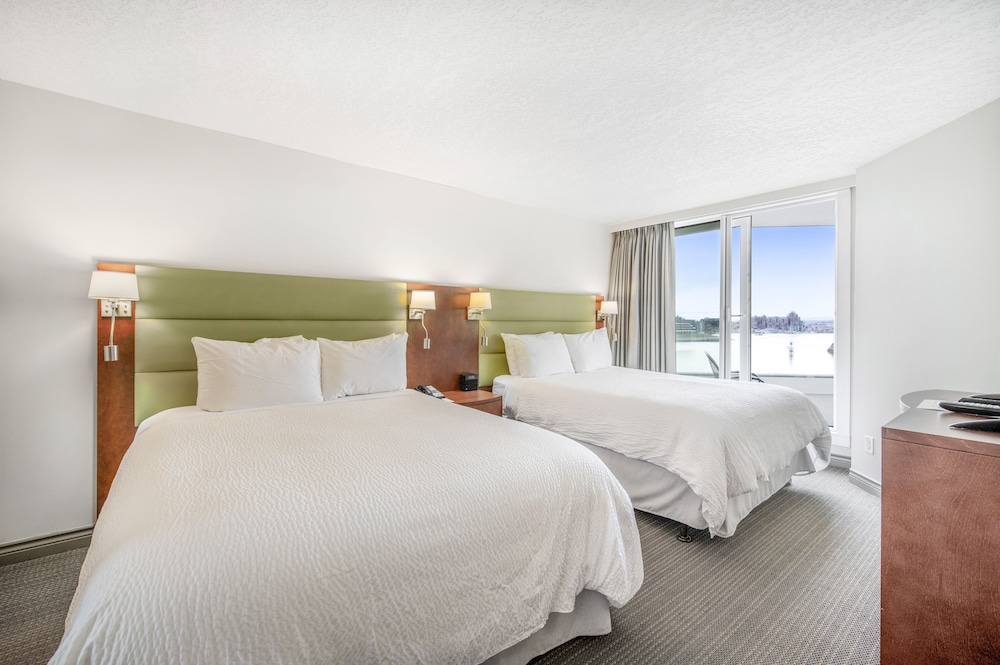 Victoria Regent Waterfront Hotel & Suites 21/86