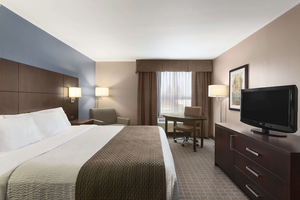 Days Inn Stephenville 7/24